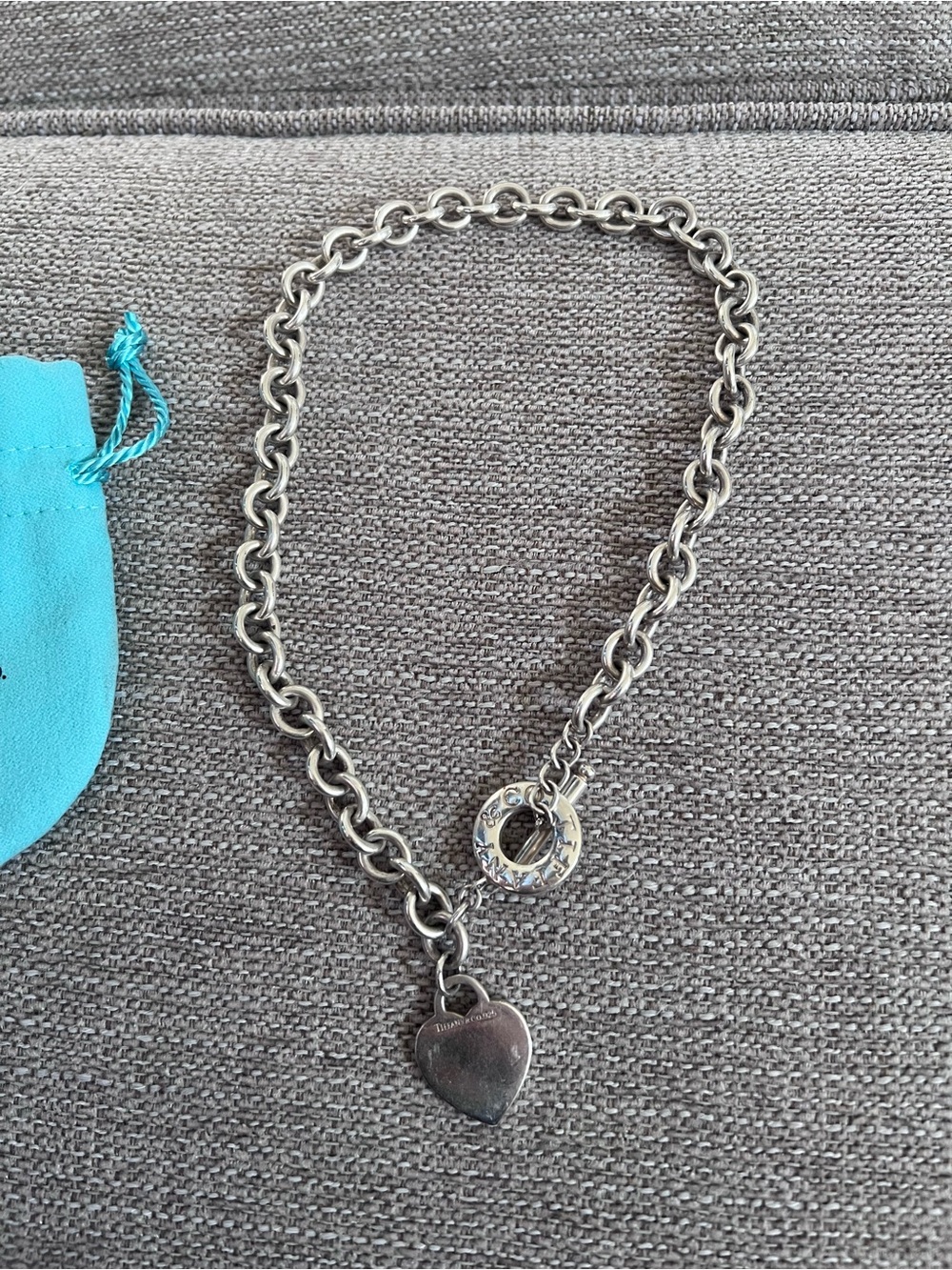 Tiffany & Co. Silver Return to Tiffany® Heart Tag Toggle Necklace wit Blue Pouch - Picture 3 of 8